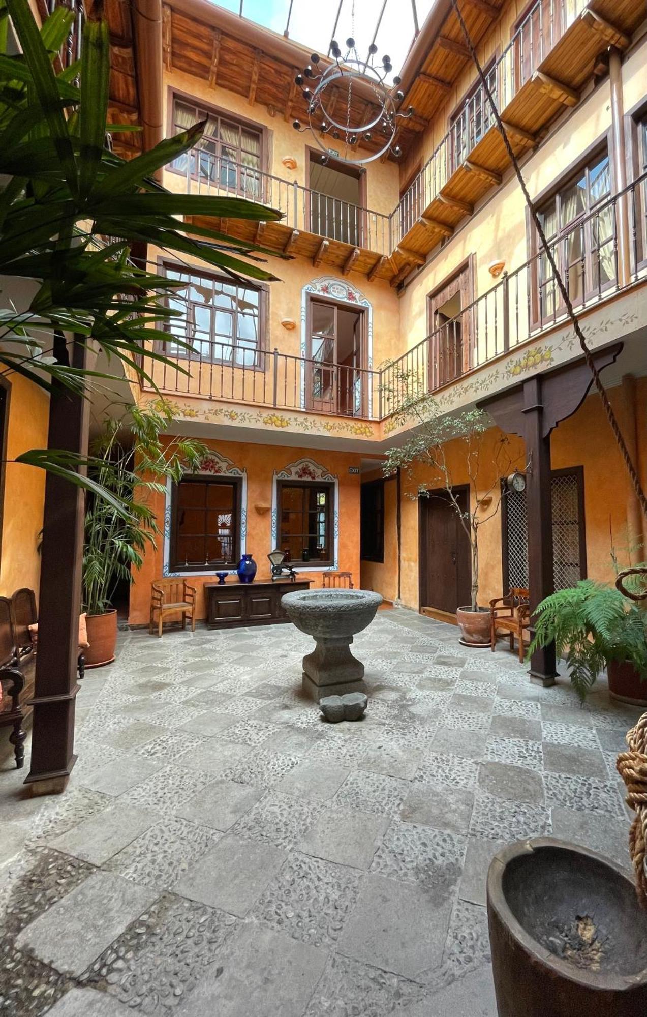 Nass Casa Del Aguila Hotel กูเอ็งกา ภายนอก รูปภาพ